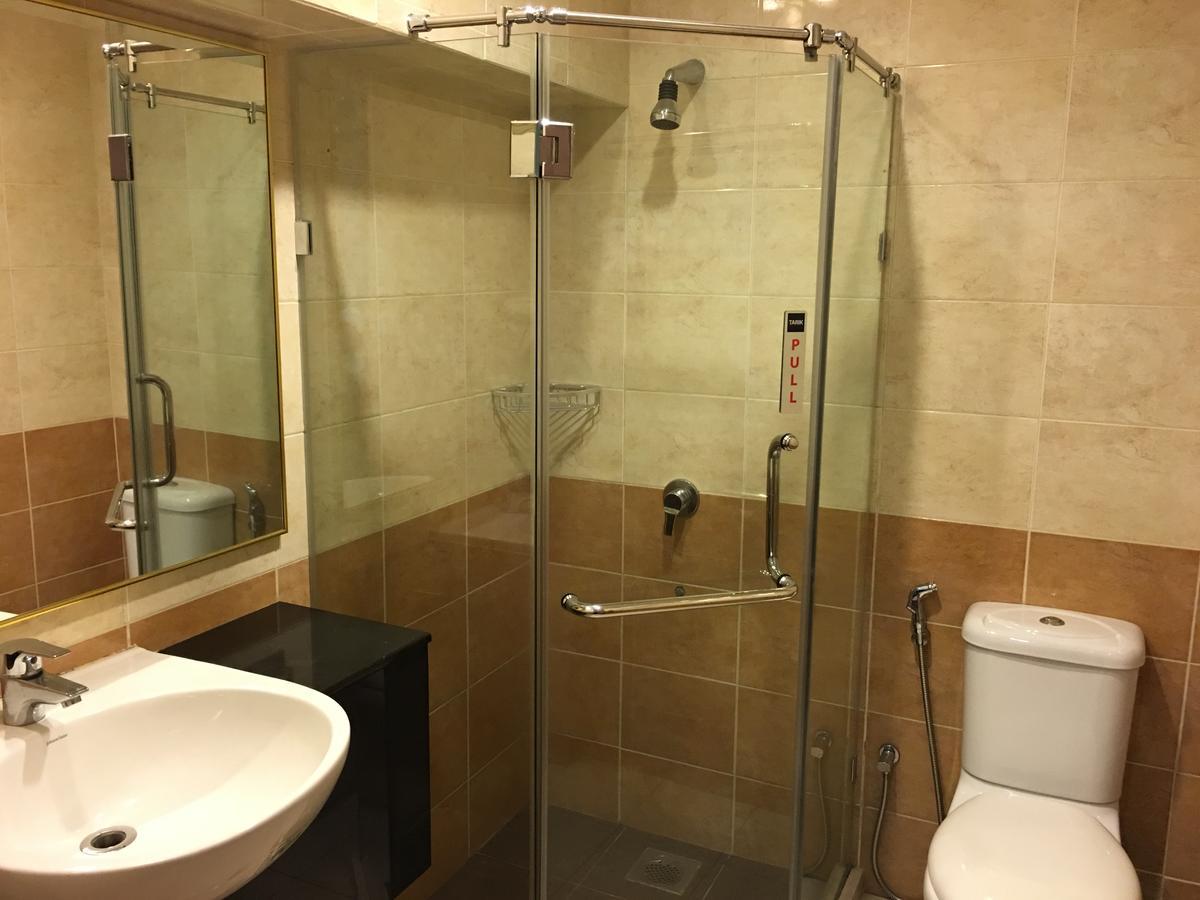 Lintas Plaza Hotel Kota Kinabalu Exteriör bild